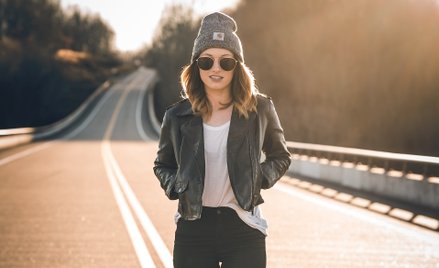 Grunge wraca na dobre. To będzie rok podartych dżinsów i flanelowych koszul