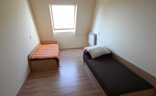 Pokój w "ogrzewalni" w Michałowie