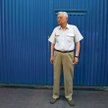 Leszek Moczulski w 2010 r. przed gmachem aresztu na Rakowieckiej