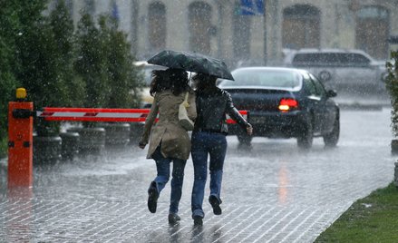W środę nadal chłodno i deszczowo. Kiedy poprawa pogody?