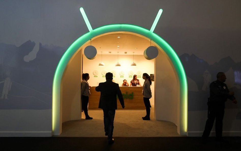 Google będzie blokować telefony bez certyfikatu