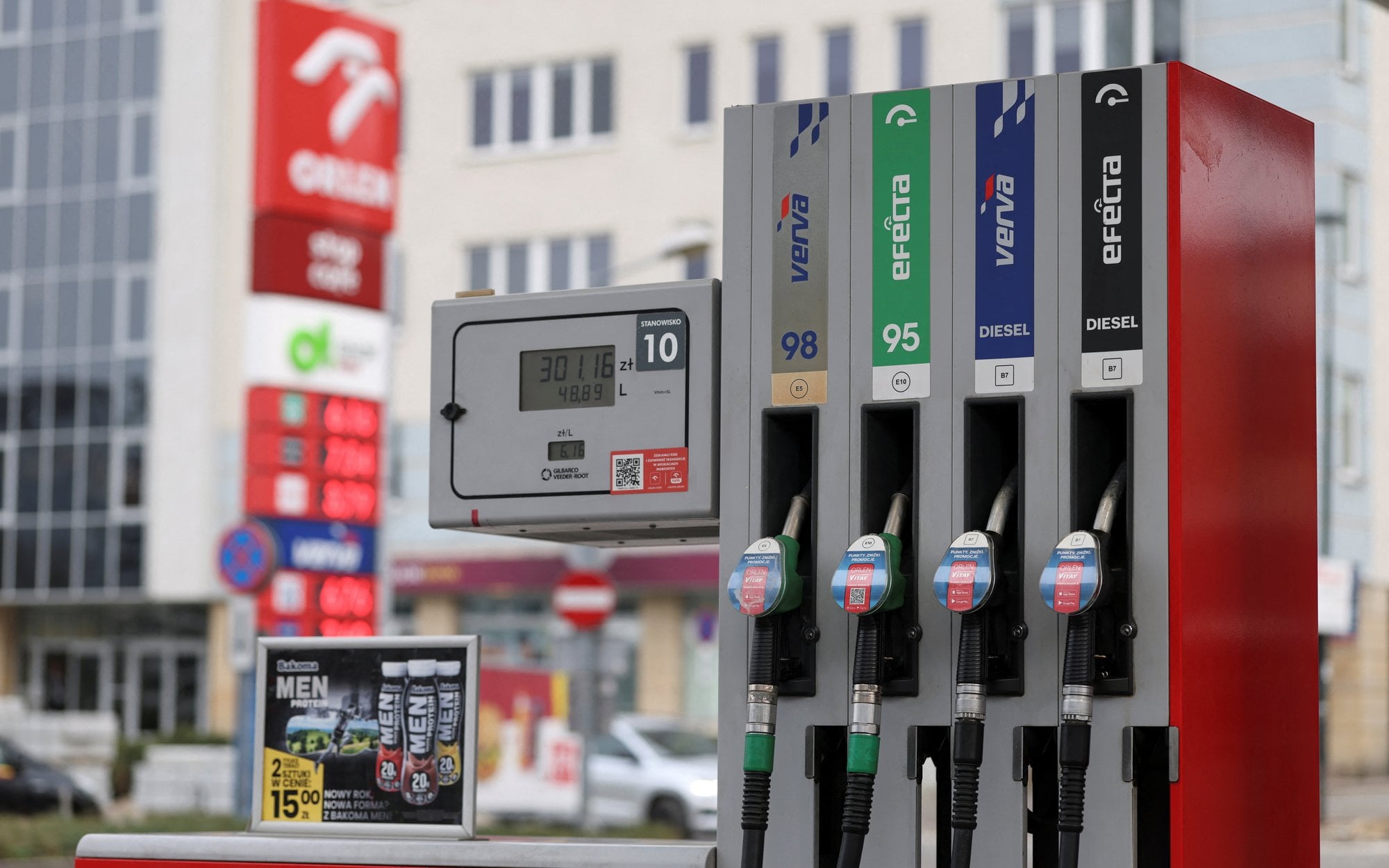 Nowe ceny paliw od piątku. Pb95 za 6,17 zł, diesel aż 7,66 zł