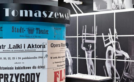 Patronem Muzeum Teatru jest Henryk Tomaszewski, twórca Wrocławskiego Teatru Pantomimy.