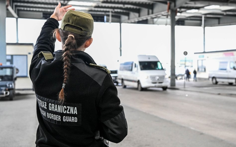 17 kwietnia w Medyce Straż Graniczna zatrzymała obywatelkę Ukrainy, która przewoziła studolarowy ban