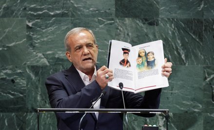 Prezydent Iranu Masud Pezeszkian przemawia na 80. sesji Zgromadzenia Ogólnego Organizacji Narodów Zj