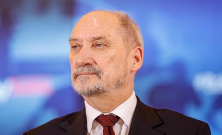Marek Kozubal: Antoni Macierewicz stawia na Niemców