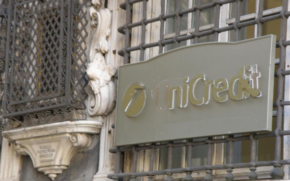 UniCredit sprzedaje kolejny biznes