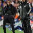 Diego Simeone (z lewej) upokorzył w Londynie Jose Mourinho