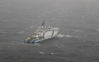 Zdjęcie dostarczone przez Fińską Straż Graniczną przedstawia statek patrolowy fińskiej Straży Granic