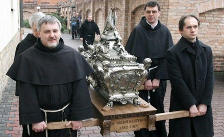 Srebrna trumienka z relikwiami bł. Jakuba Strzemię jest we Lwowie – ale tylko tymczasowo