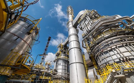 Dzięki sprzyjającemu otoczeniu grupa kapitałowa Orlen ma z działalności rafineryjnej i petrochemiczn