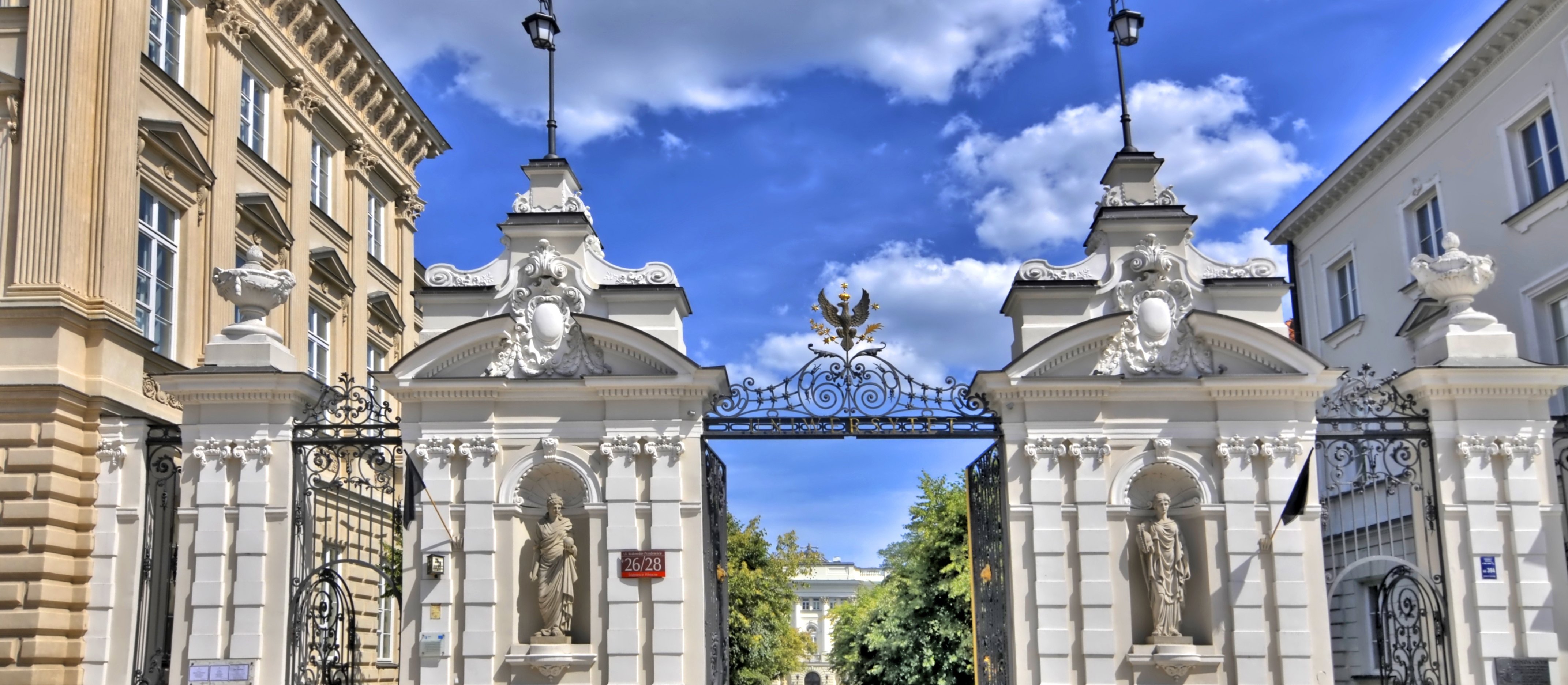 Cyberatak na Uniwersytet Warszawski. Wrażliwe dane o studentach trafiły do darknetu