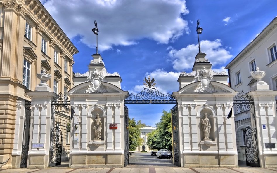 Wyciek danych z UW to zagrożenie dla studentów, pracowników i kandydatów na studia stołecznej uczeln