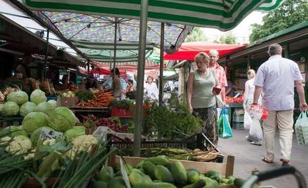 Handel w budynku bez opłaty targowej