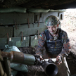 Ukraińscy żołnierze z granatnikiem SPG-9 kalibru 73 mm na froncie w pobliżu miasta Siewiersk (obwód 