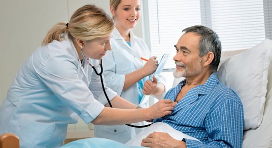 Pacjenci oczekują kompleksowego podejścia do sprawowania opieki i prowadzenia leczenia