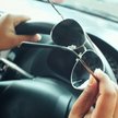 UOKiK wziął pod lupę okulary. Kierowcy mogą mieć problem z czerwonym światłem