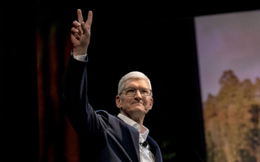 Szef Apple dołączył do grona miliarderów