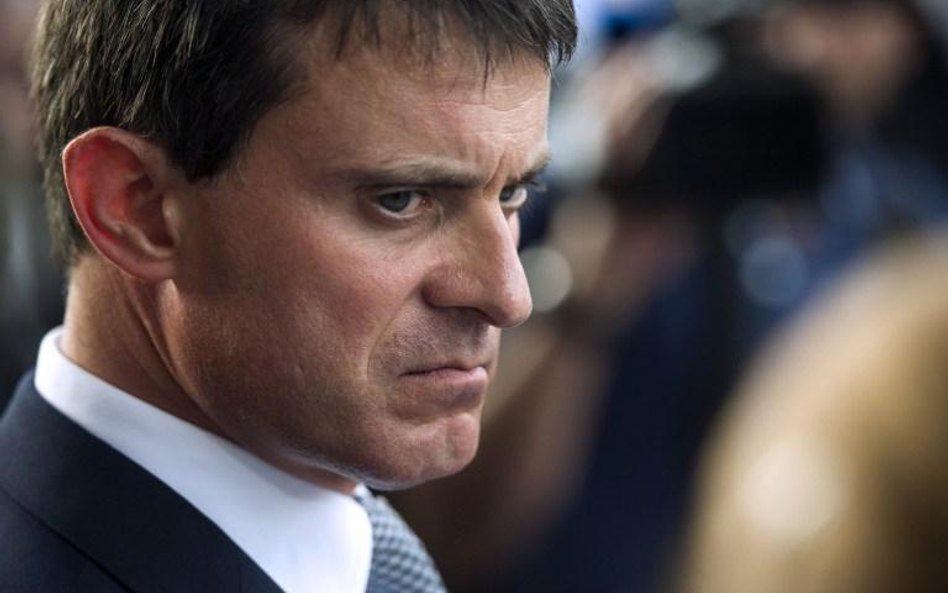 Szef MSZ Manuel Valls jest we Francji bardzo popularny