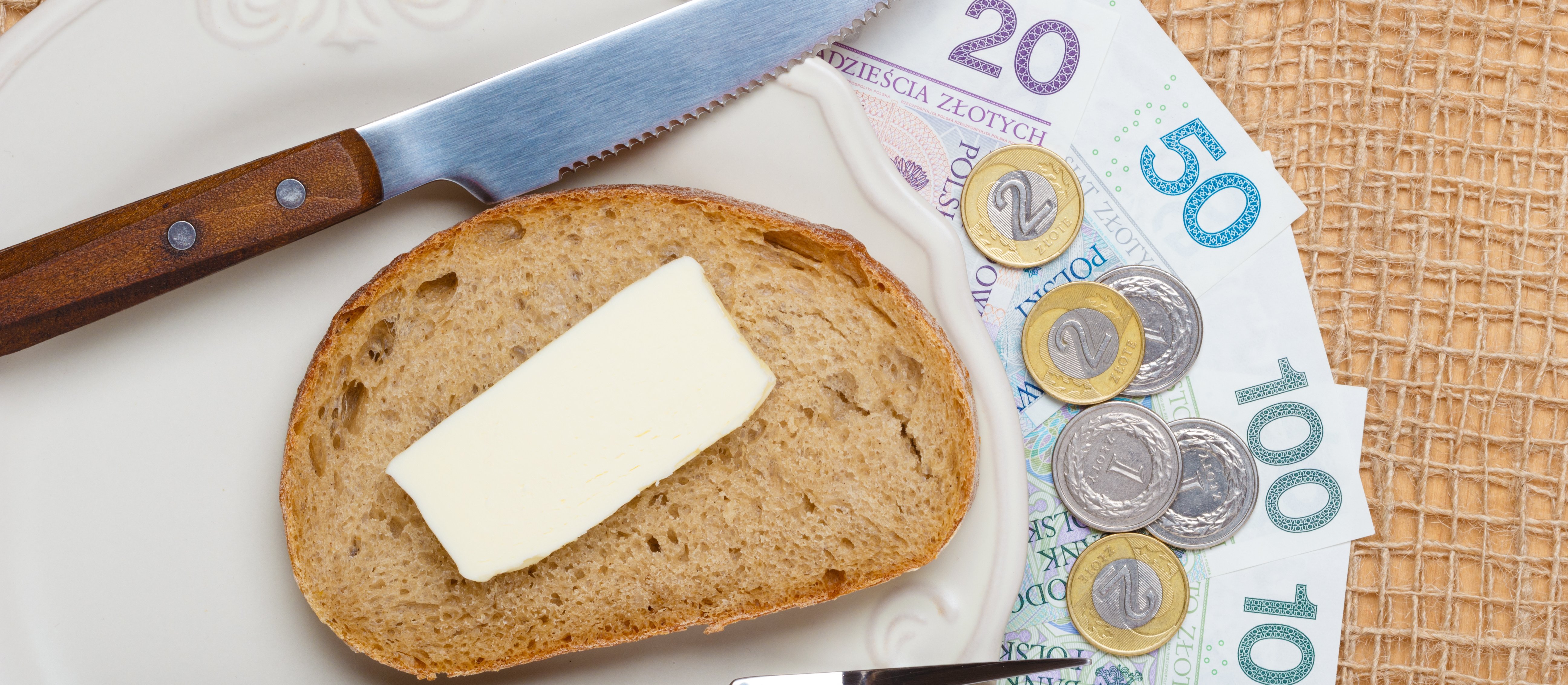 Ceny masła zaskoczyły. Czy przed świętami konsumentów czekają jeszcze zmiany?