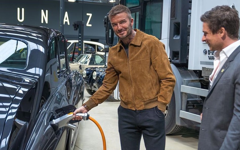 Beckham inwestuje: jego firma przerabia auta na elektryczne