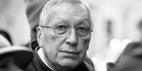 Nie żyje ks. Roman Kneblewski. Słynący z kontrowersji duchowny miał 72 lata