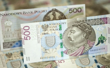 PKO BP nie uważa nominałów 500 zł za polski banknot?