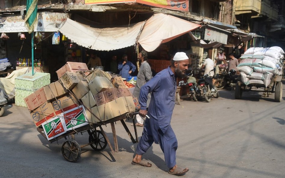 Pakistan: Kobieta skazana na śmierć za wysłanie bluźnierczej wiadomości przez internet