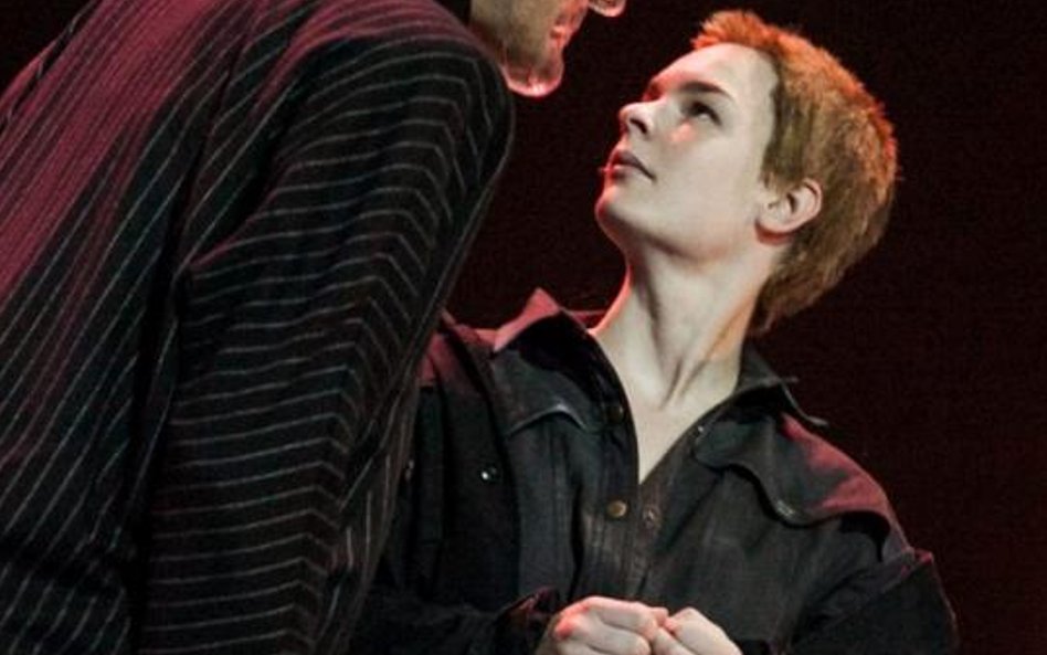 Sergiej Episzew (Szambelan) i Daria Ursuljak (Iwona).