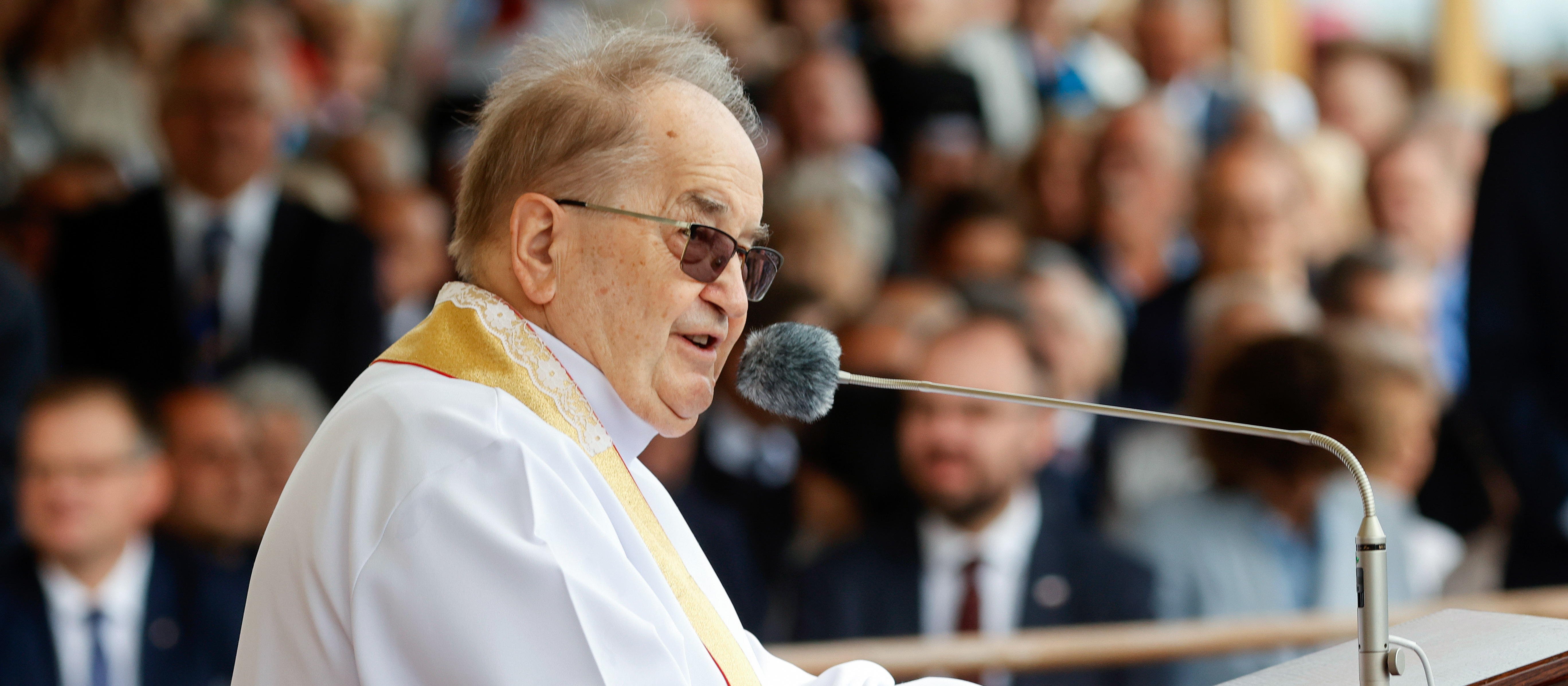 Kolejna wizyta funkcjonariuszy CBA w siedzibie fundacji Tadeusza Rydzyka