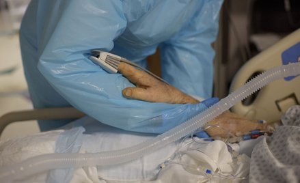 USA: Tydzień z największą liczbą zgonów zakażonych od kwietnia