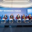 Uczestnicy debaty „Rozwój nauki i innowacji w ochronie zdrowia”