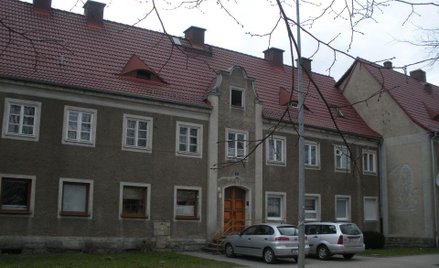 Wielorodzinny blok w Bolesławcu został wybudowany ok. 1920 roku