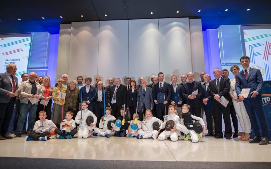 Zespół zimowej wyprawy na K2 z Trofeum Fair Play 2018