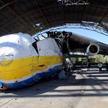 Zniszczony przez rosyjskich najeźdźców An-225 na lotnisku w Hostomelu