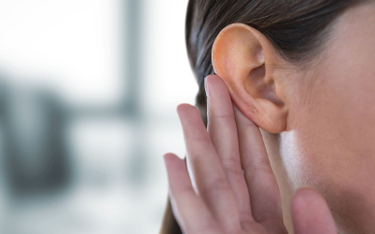 Koronawirus może zaatakować także słuch?