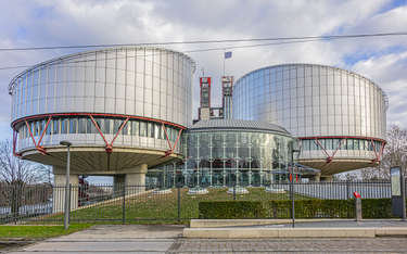 Rząd PiS musiał się mierzyć z zarzutem, że nie wykonuje wyroków Europejskiego Trybunału Praw Człowie
