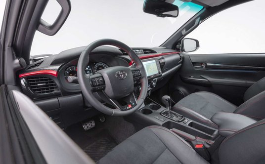 Toyota Hilux GR Sport