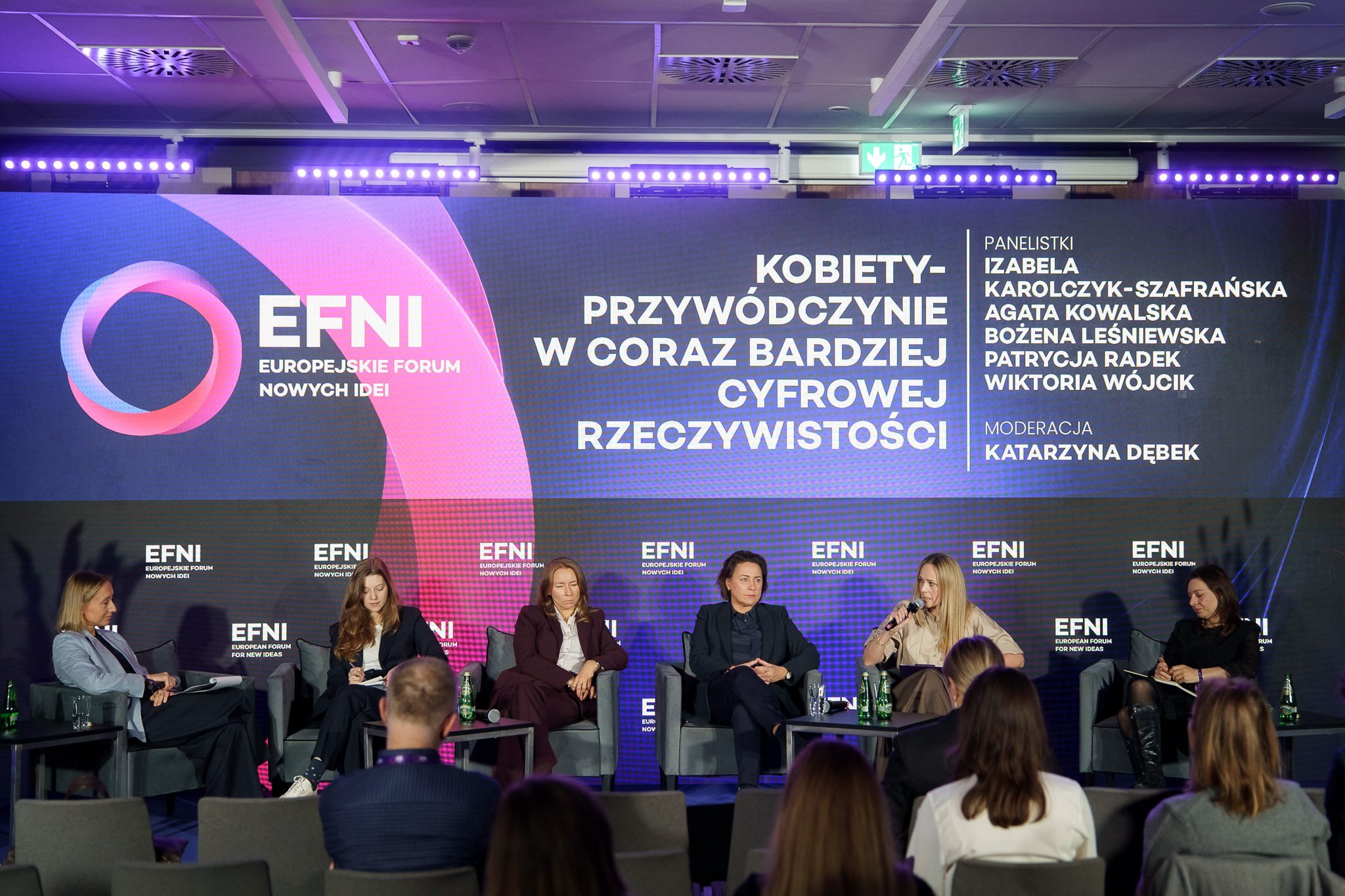 Nowe technologie, stare bariery. Jak kobiety odnajdują się w świecie AI