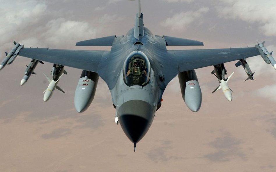 F-16