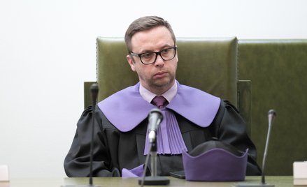 Sędzia Mariusz Załucki na sali Sądu Najwyższego w Warszawie