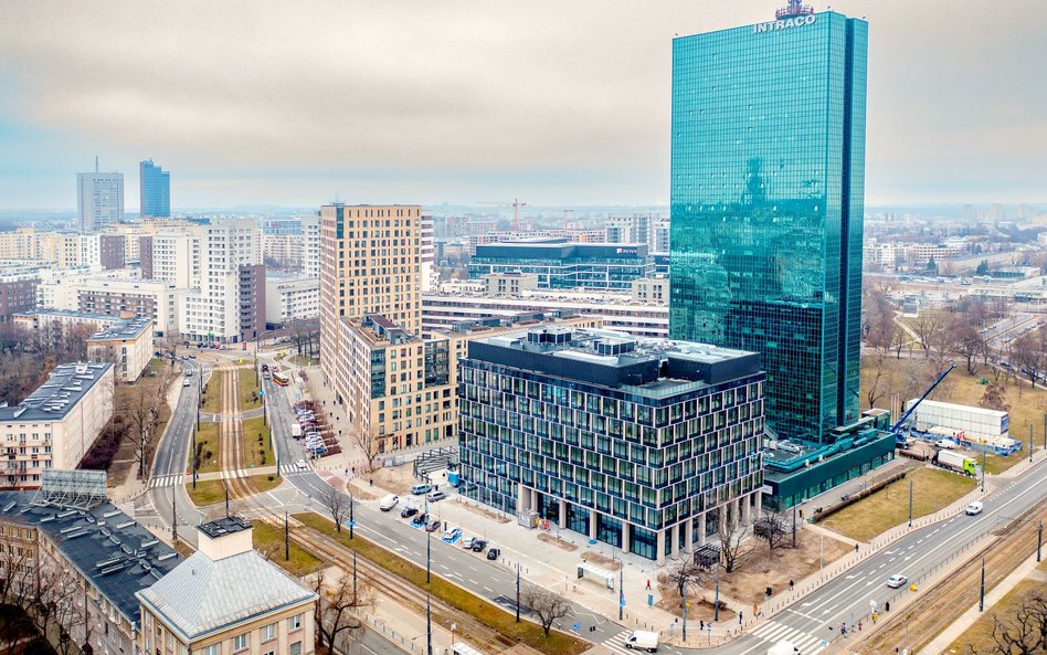 Latem Polski Holding Nieruchomości zapowiedział zastąpienie ikonicznego, ale nieekonomicznego biurow