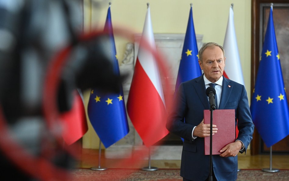 Donald Tusk zapewnia, że wstępny raport komisji ds. rosyjskich wpływów powstanie latem, docelowy zaś