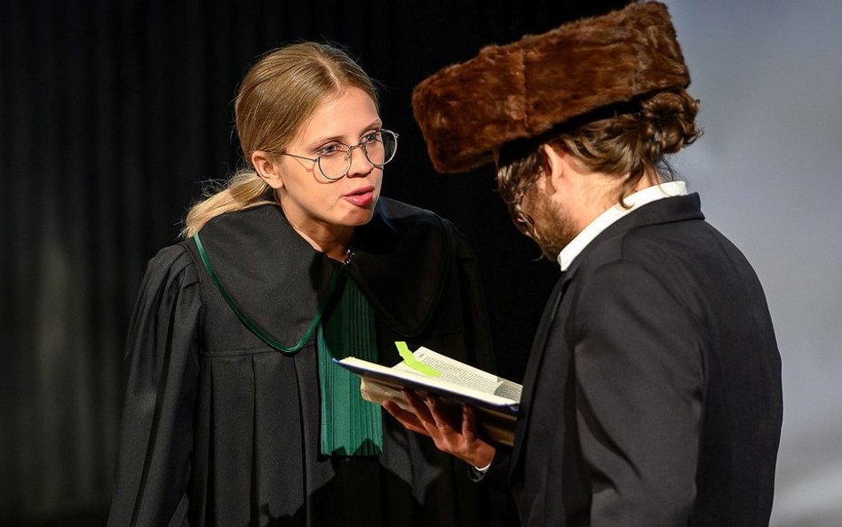 „Kupiec wenecki” Szymona Kaczmarka z Teatru Nowego w Słupsku, laureat Złotego Yoricka