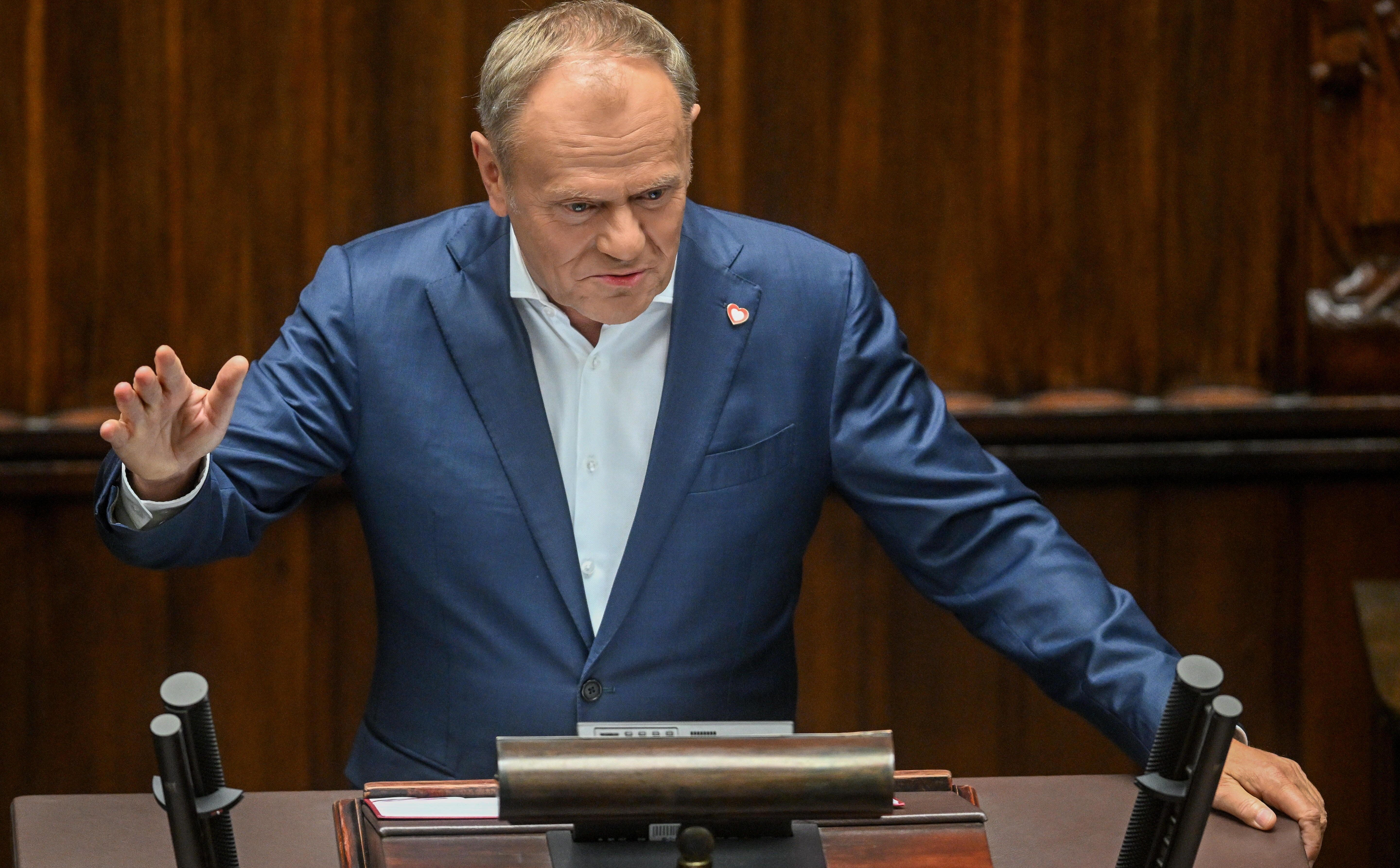 Rosyjskie drony nad Polską. Donald Tusk mówi w Sejmie o „ryzyku konfliktu”