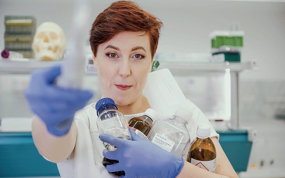 Genetycy: Historię życia na Ziemi możemy odczytać z DNA