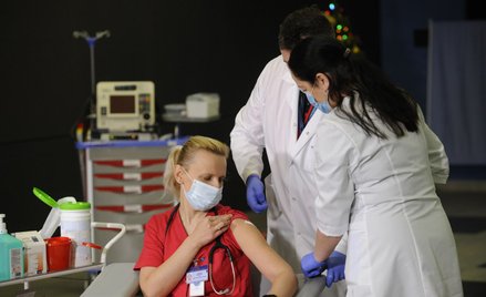Koronawirus w Polsce: Doba z rekordową liczbą szczepień. Kolejny próg przekroczony