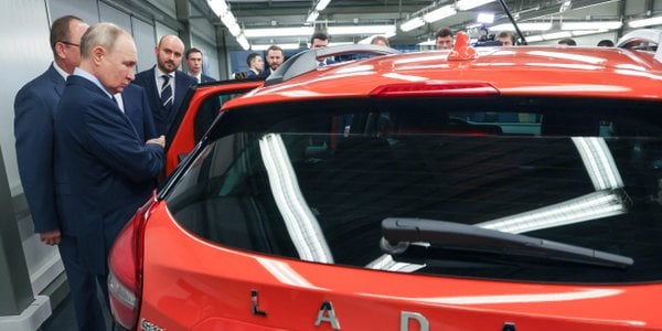 Pekin uderza w import aut do Rosji