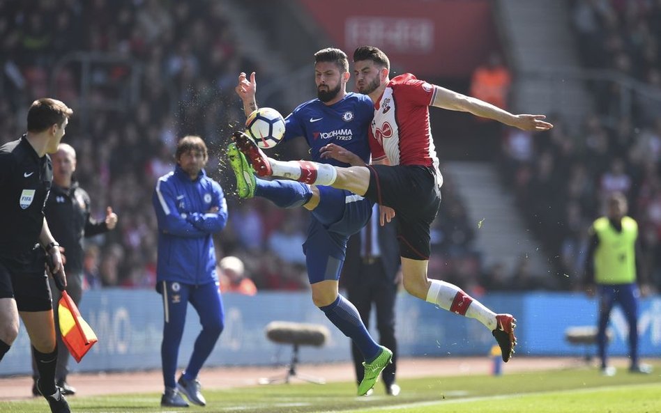 Jan Bednarek z golem w debiucie w Premier League