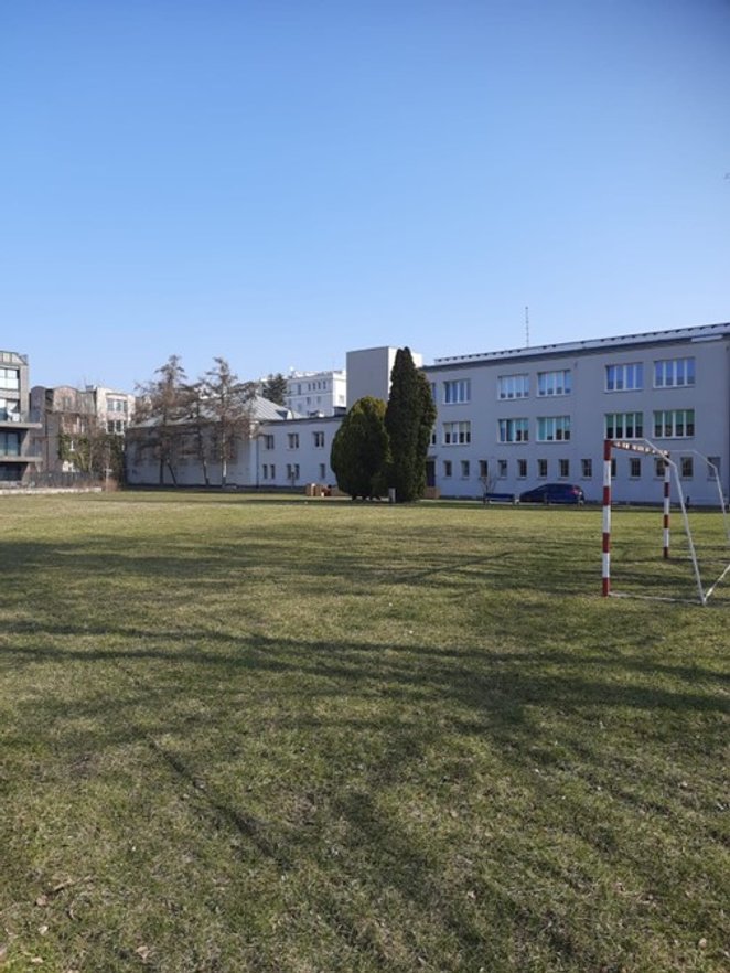 Podpisanie umowy to ważny krok, ale nie ostatni. Teraz przed dzielnicą kolejny etap – wybór wykonawc